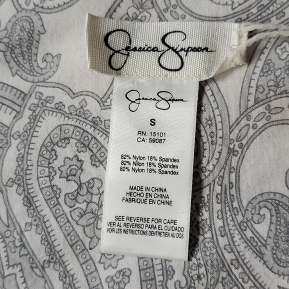 Bikini - Picture 3 of 4